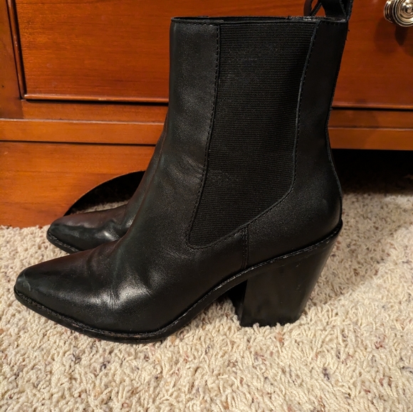 Treasure & Bond Shoes | Women's Emerson Block Heel Leather Chelsea Boots Black, - Picture 1 of 5